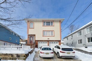 100 Eastern Wy in Rutherford, NJ - Building Photo