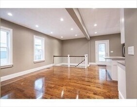 686 E 8th St, Unit 1 in Boston, MA - Building Photo - Building Photo