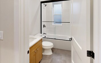 162 Allston St, Unit 7 in Boston, MA - Building Photo - Building Photo