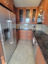 65 Babcock St, Unit 2 in Brookline, MA - Foto de edificio - Building Photo