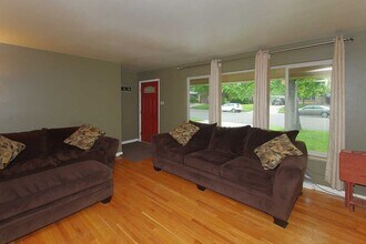 1430 S Eaton Ct in Lakewood, CO - Building Photo - Building Photo