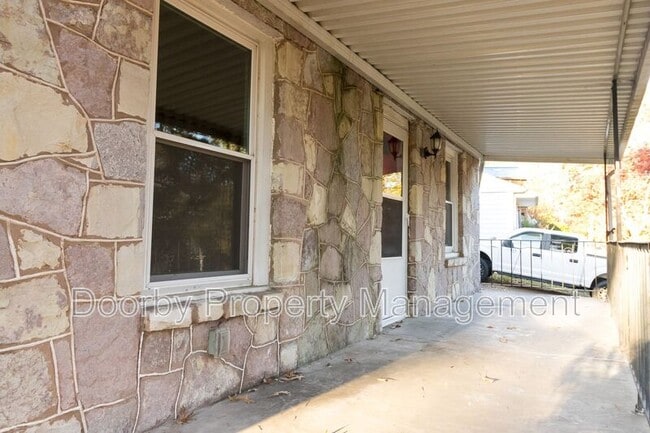 1123 John Ross Rd in East Ridge, TN - Building Photo - Building Photo