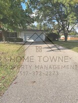 2664 Rockwood Dr in East Lansing, MI - Building Photo