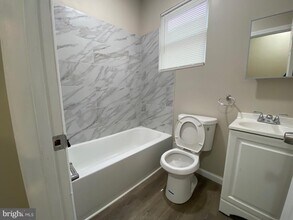 1833 S 6th St in Camden, NJ - Building Photo - Building Photo