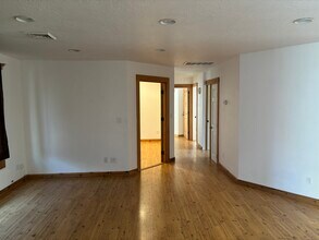 592 Ewald Ave SE in Salem, OR - Building Photo - Building Photo