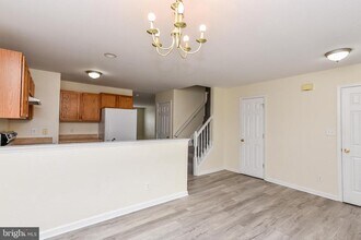 24 Sanford Dr in Bunker Hill, WV - Building Photo - Building Photo