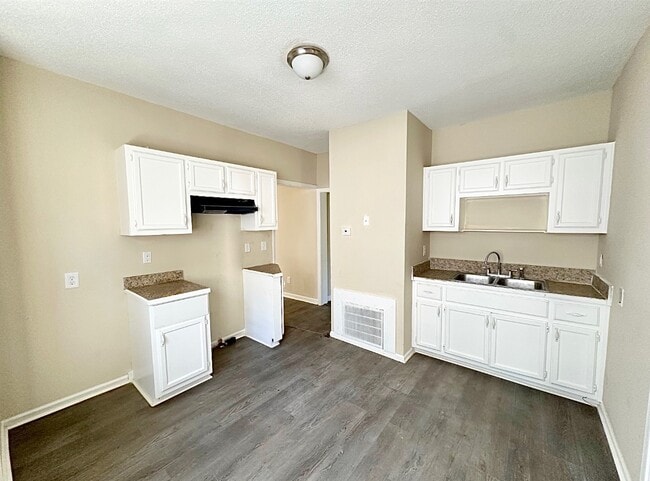 1606 49th St Ensley in Birmingham, AL - Building Photo - Building Photo