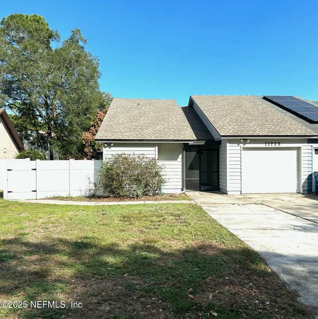 11729 Ft Caroline Lakes Ct in Jacksonville, FL - Building Photo - Building Photo