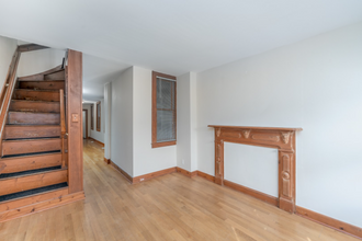 2440 Fleet St in Baltimore, MD - Building Photo - Building Photo