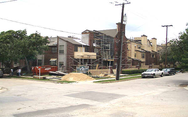 The Parks on Travis in Dallas, TX - Foto de edificio - Building Photo