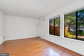 9034 Arlington Blvd in Fairfax, VA - Building Photo - Building Photo