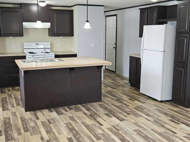 54 116th Ave NE in Blaine, MN - Building Photo