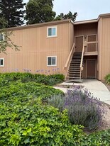 300 Glenwood Cir in Monterey, CA - Building Photo
