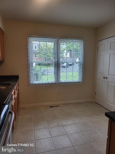 2863 Seminole Rd, Unit 2102 in Woodbridge, VA - Building Photo - Building Photo