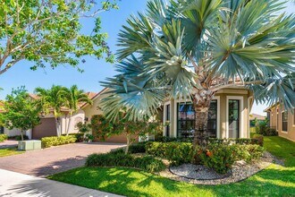 11856 Leon Cir N in Coral Springs, FL - Building Photo - Building Photo