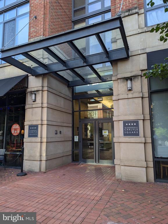 property at 520 John Carlyle St