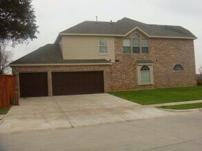 4831 King Harbor Ct in Grand Prairie, TX - Building Photo - Building Photo