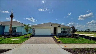 17710 Shade Tree Loop in Punta Gorda, FL - Building Photo
