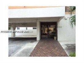 7740 Abbott Ave in Miami Beach, FL - Building Photo