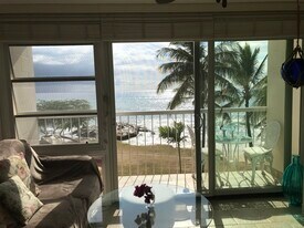 85-175 Farrington Hwy, Unit Makaha Surfside A402 in Waianae, HI - Building Photo