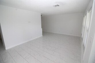 160 SW 127th Ave in Plantation, FL - Building Photo - Building Photo