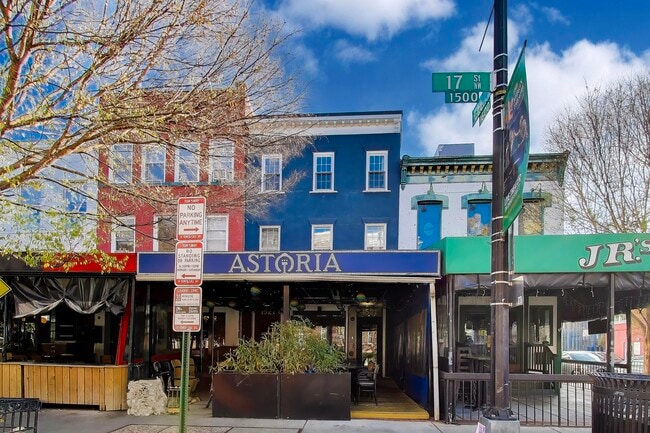 1521 17th St NW, Unit 202