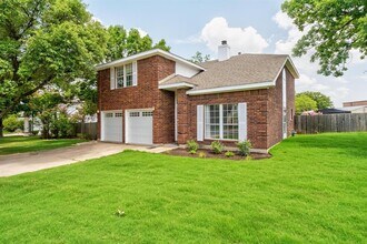 12701 Tantara Dr in Austin, TX - Building Photo - Building Photo