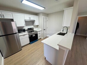 904 Potomac Dr in Lancaster, TX - Building Photo - Building Photo