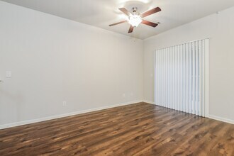 1950 Old Dogwood in Jonesboro, GA - Building Photo - Building Photo