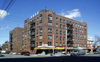 743-757 Burke Ave in Bronx, NY - Building Photo - Building Photo