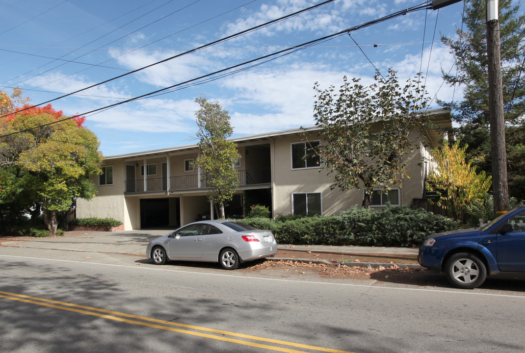 520 D St in San Rafael, CA - Foto de edificio