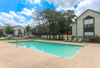 West University Gardens in Bryan, TX - Building Photo - Building Photo