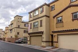 1525 Spiced Wine Ave in Henderson, NV - Building Photo