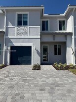 621 SE 13th St Cir in Homestead, FL - Building Photo