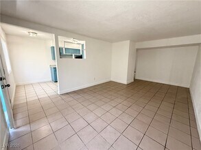 2030 Sunrise Ave in Las Vegas, NV - Building Photo - Building Photo