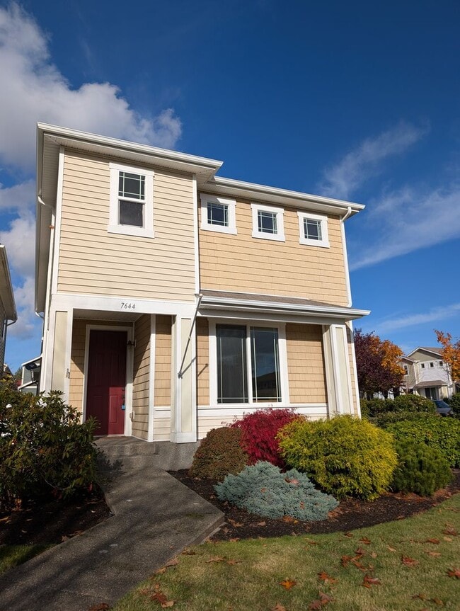 7644 Rushmore Ave NE in Lacey, WA - Building Photo - Building Photo