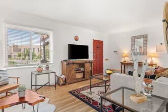 438 Richmond Pl NE in Albuquerque, NM - Foto de edificio - Building Photo