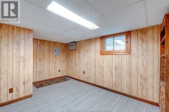 1627 Marentette Ave in Windsor, ON - Building Photo - Building Photo