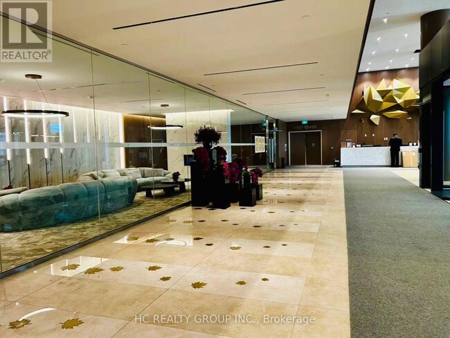 1 Concord Cityplace Wy in Toronto, ON - Building Photo - Building Photo