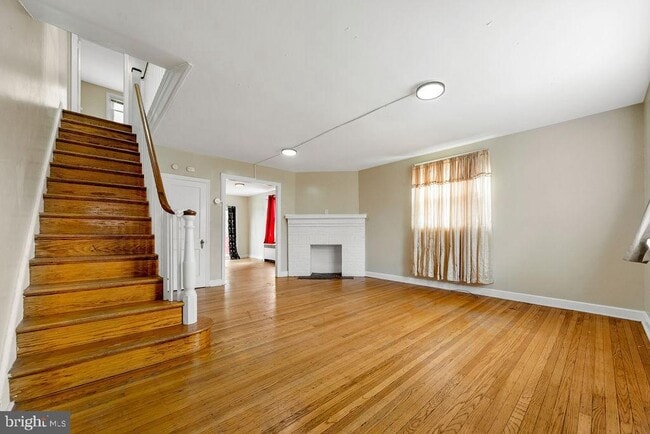 property at 293 Wabash Ave