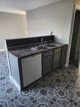 8929 Robin Dr in Des Plaines, IL - Building Photo - Building Photo