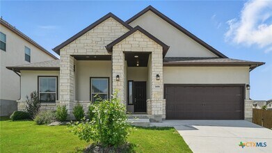 1606 Folk Victorian Rd in New Braunfels, TX - Building Photo - Building Photo