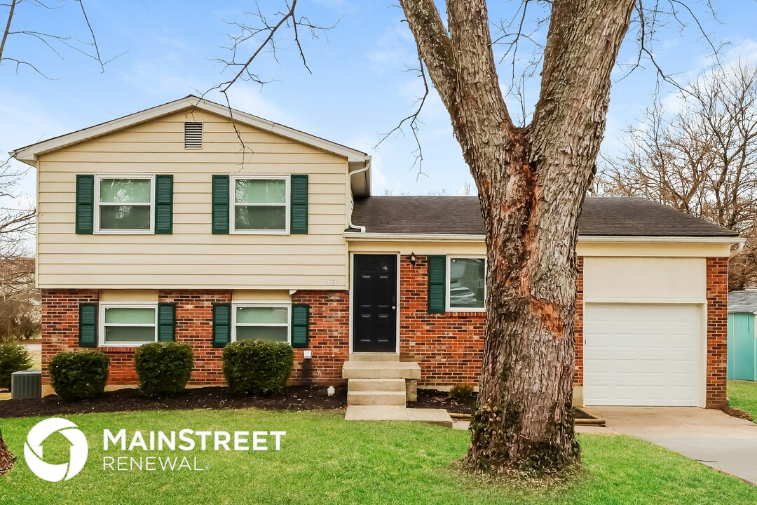 6125 Park Rd in Crestwood, KY - Building Photo