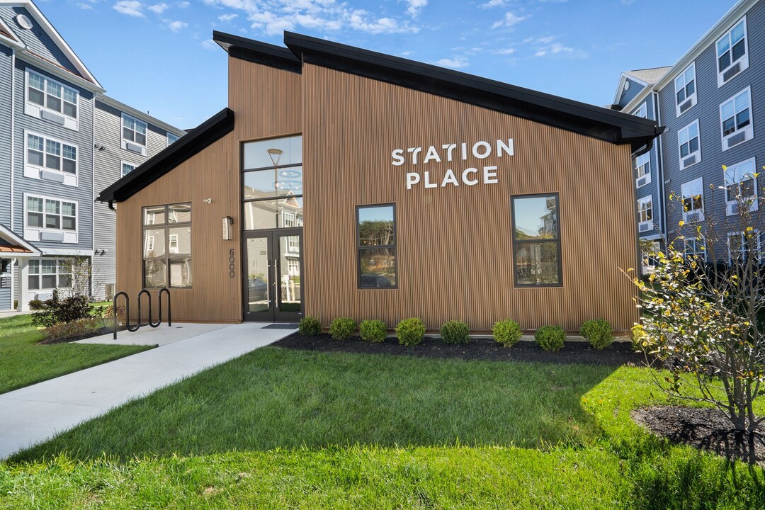 Station Place in Lawnside, NJ - Building Photo