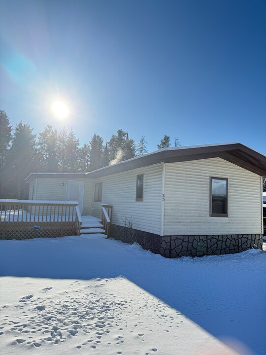 6401 Irvine Ave NW in Bemidji, MN - Foto de edificio