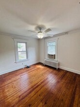 133 Berry Hill Rd in Oyster Bay, NY - Building Photo - Building Photo