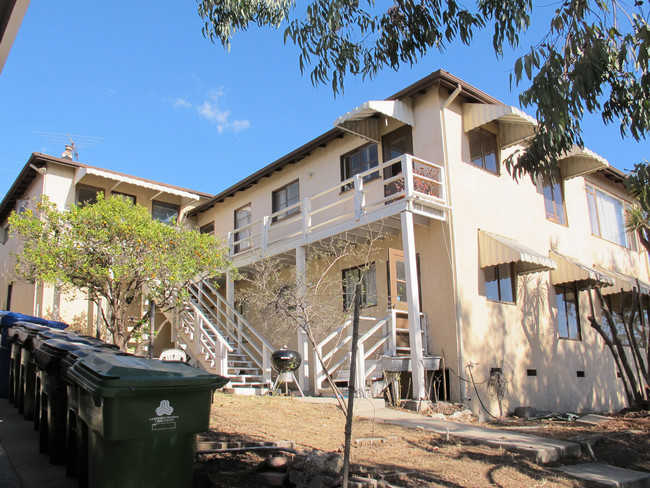 16507-16511 W Sunset Blvd in Pacific Palisades, CA - Foto de edificio - Building Photo