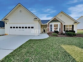 2123 Yarbrough Way in Dacula, GA - Building Photo