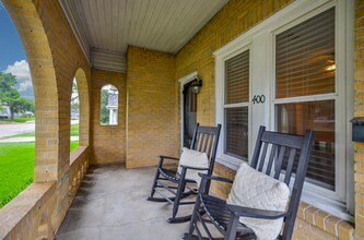 400 Martin Luther King Jr Pkwy in Brenham, TX - Building Photo - Building Photo