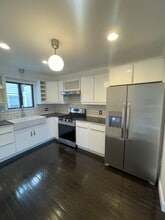 99 Plain St, Unit 1 in Fall River, MA - Building Photo - Building Photo